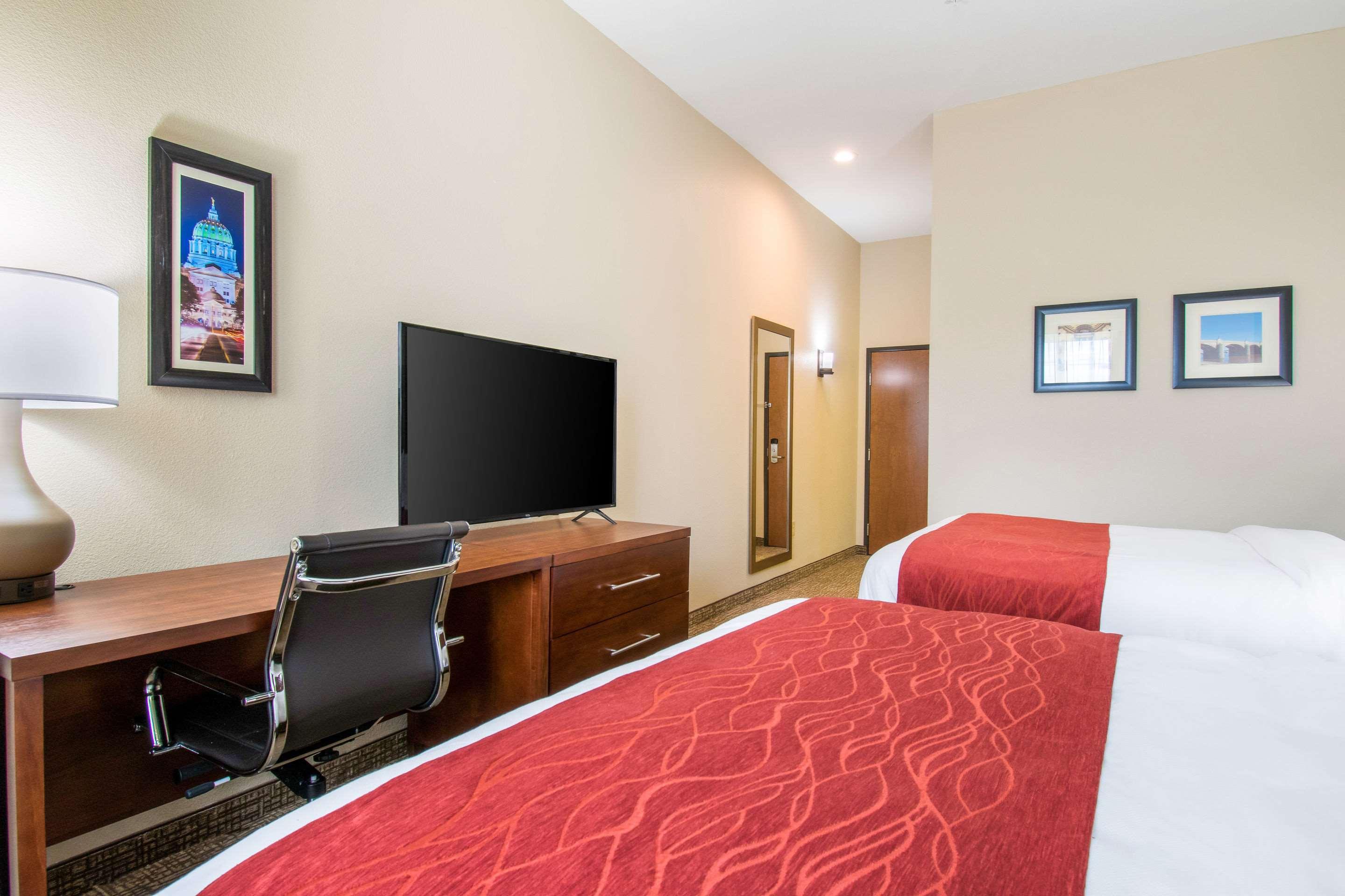Comfort Inn & Suites Harrisburg - Hershey West Exterior foto